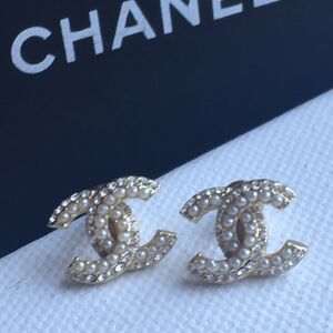 Chanel Vintage earrings authentic
